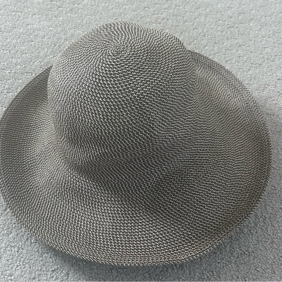 Eric Javits New York UV Protection Wide Brim Woven Squishee Bucket​​​ - Picture 2 of 7